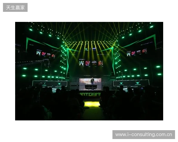 默森：相比去利物浦顶替萨拉赫，转会曼联可能更适合塞梅尼奥