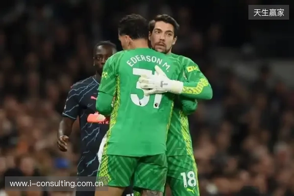 罗马诺：本托交易取消后，热那亚转而追求曼城门将奥尔特加